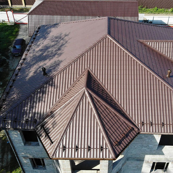 Монтаж сложной крыши и кровли в Сосенском и Калужской области